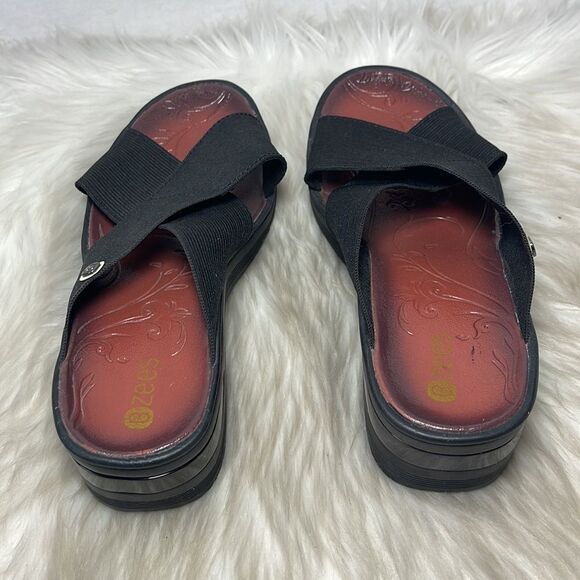 Bzees Desire Black Washable Stretch Wedge Sandals Sz 8 - Picture 3 of 6